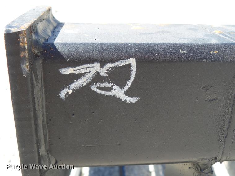 image for item DH9328 2017 skid steer rock bucket