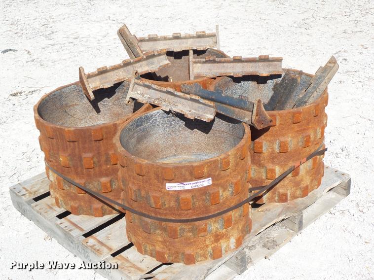 image for item DH9330 (4) Wacker 16" padfoot wheels