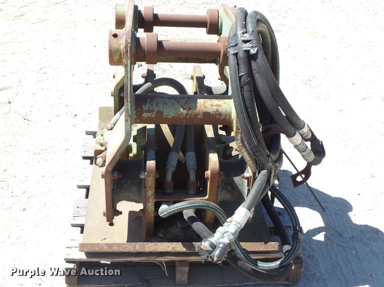 image for item DH9333 Kent KNP65 plate compactor