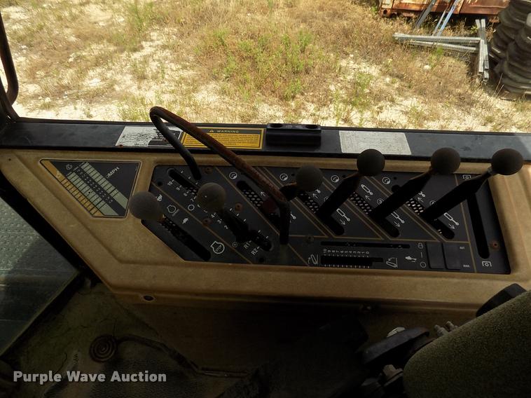 image for item DK9972 Caterpillar Challenger 65 tractor