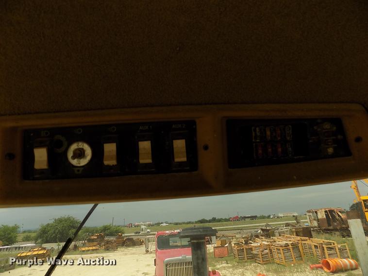 image for item DK9972 Caterpillar Challenger 65 tractor