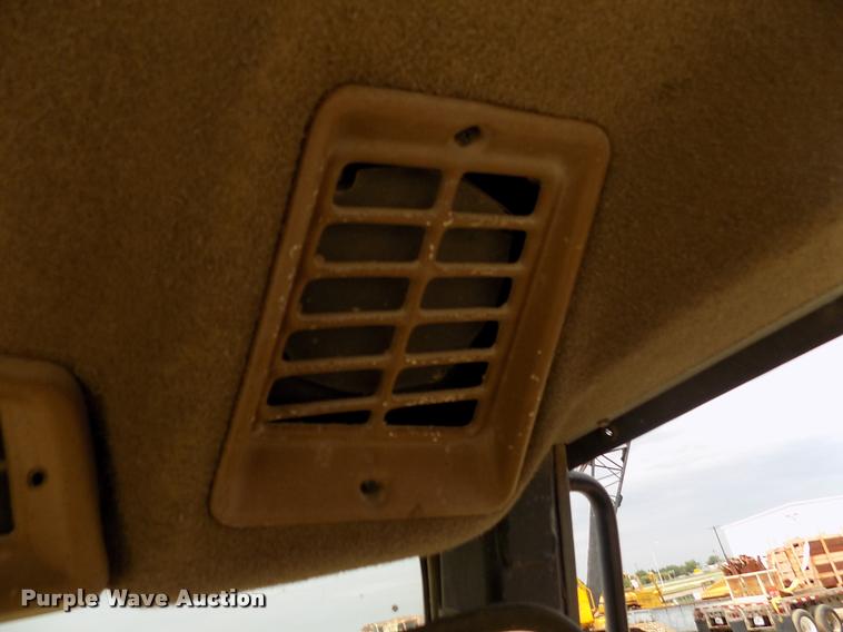 image for item DK9972 Caterpillar Challenger 65 tractor