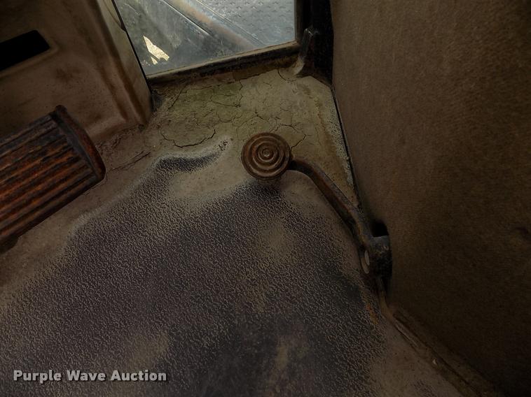 image for item DK9972 Caterpillar Challenger 65 tractor