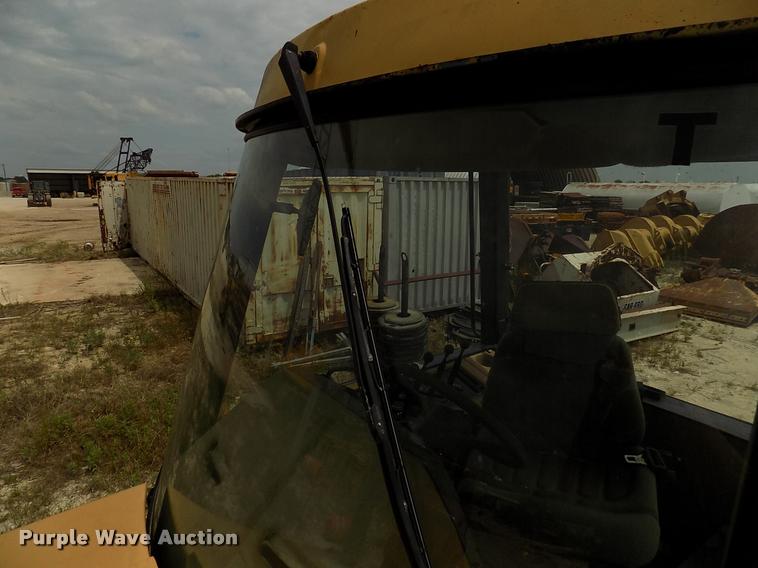 image for item DK9972 Caterpillar Challenger 65 tractor