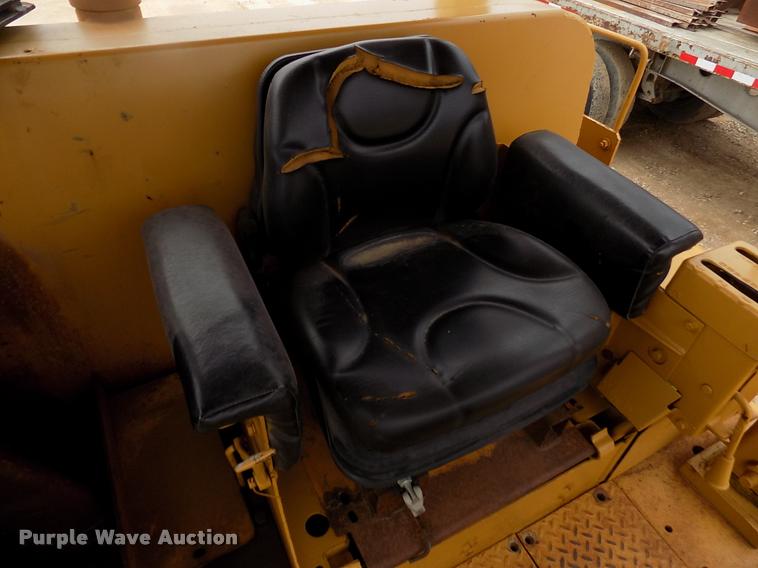 image for item DK9973 Caterpillar D7F dozer