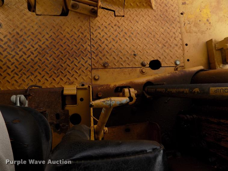 image for item DK9973 Caterpillar D7F dozer