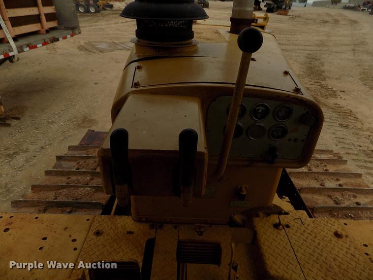 image for item DK9973 Caterpillar D7F dozer