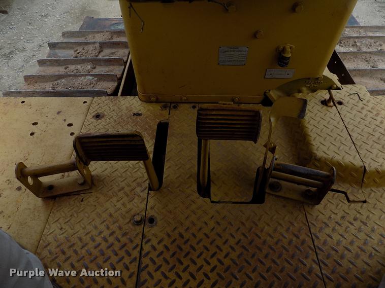 image for item DK9973 Caterpillar D7F dozer