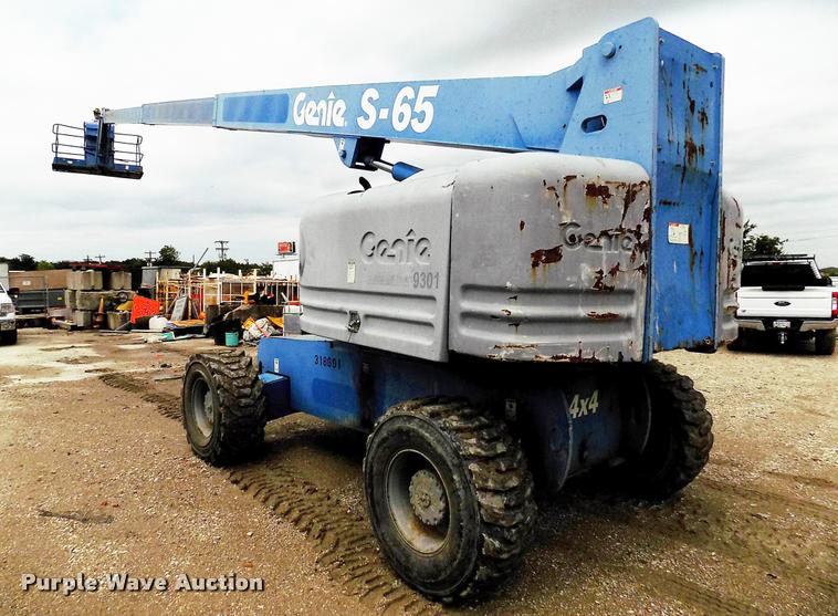 image for item DK9984 2001 Genie S65 boom lift