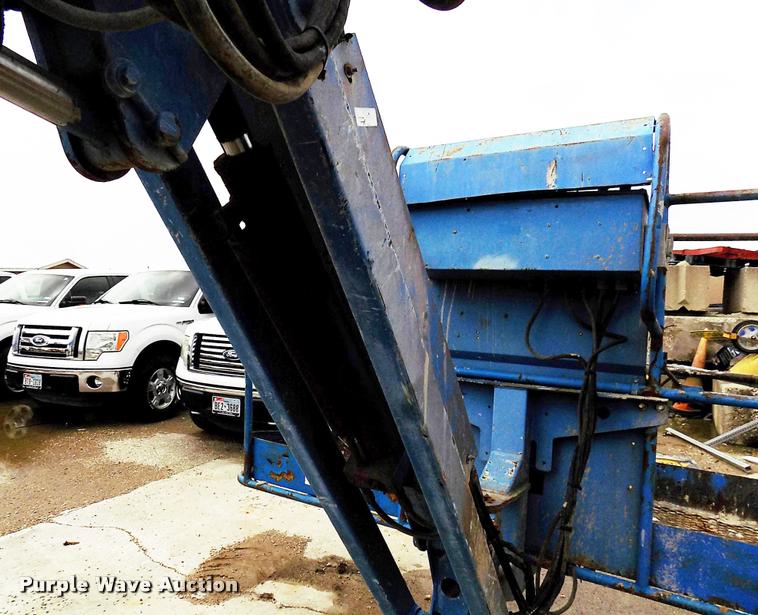 image for item DK9984 2001 Genie S65 boom lift