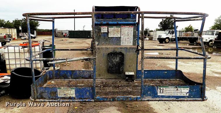 image for item DK9984 2001 Genie S65 boom lift