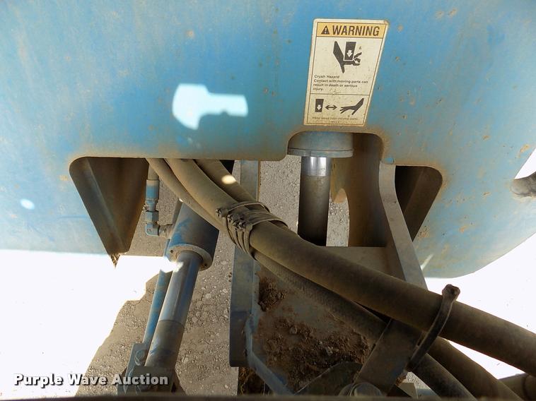 image for item DK9984 2001 Genie S65 boom lift