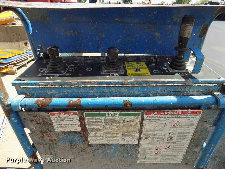 image for item DK9984 2001 Genie S65 boom lift