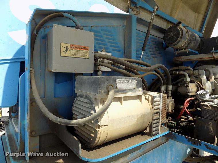 image for item DK9984 2001 Genie S65 boom lift