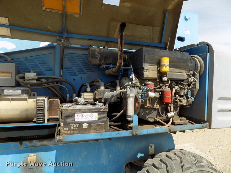 image for item DK9984 2001 Genie S65 boom lift