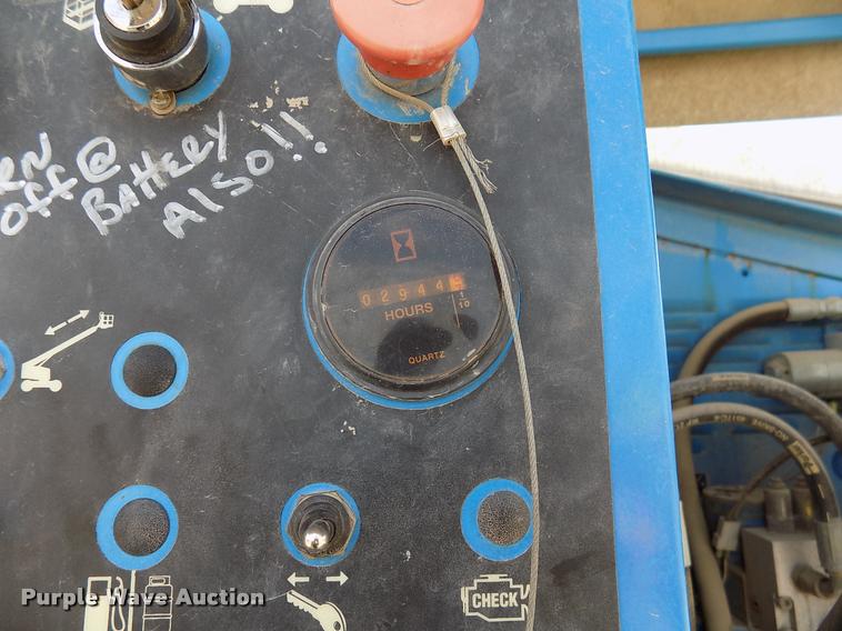 image for item DK9984 2001 Genie S65 boom lift