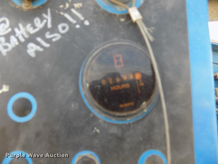 image for item DK9984 2001 Genie S65 boom lift