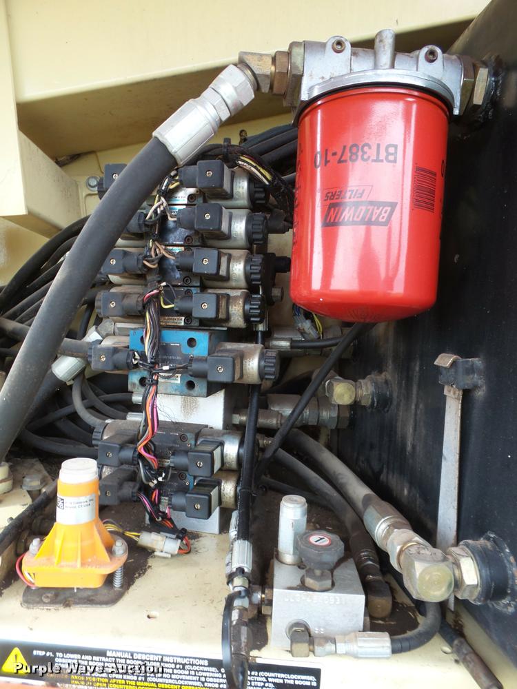 image for item DL9141 1999 JLG 600S boom lift