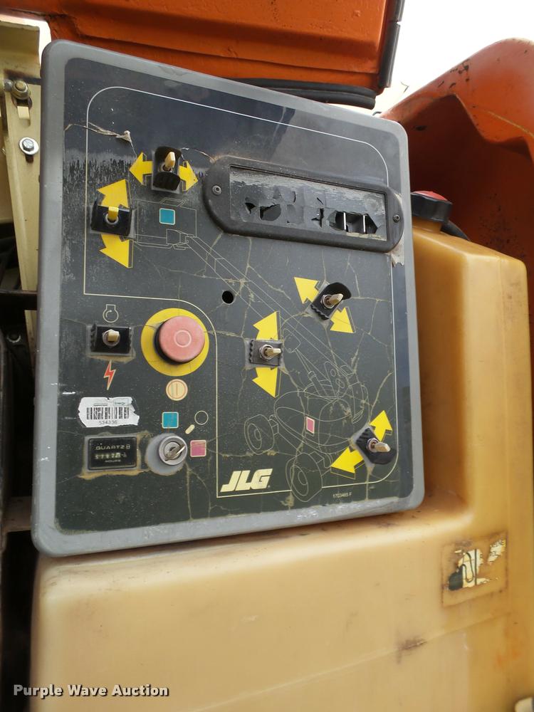 image for item DL9141 1999 JLG 600S boom lift