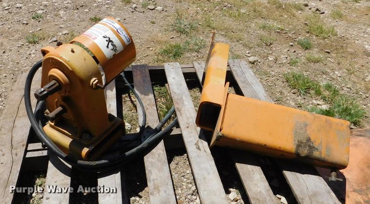 image for item DM9488 Case 860 backhoe boring attachment