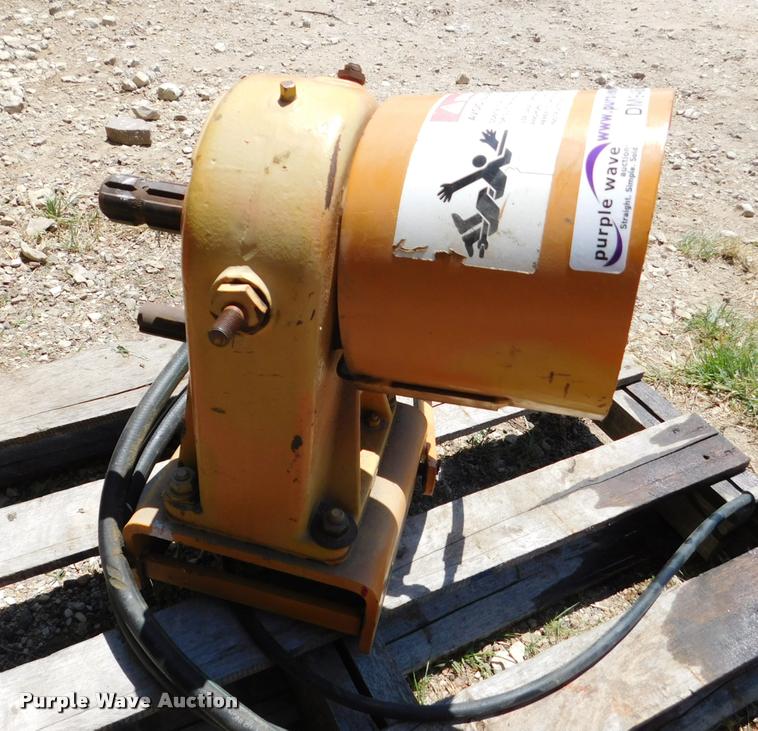 image for item DM9488 Case 860 backhoe boring attachment