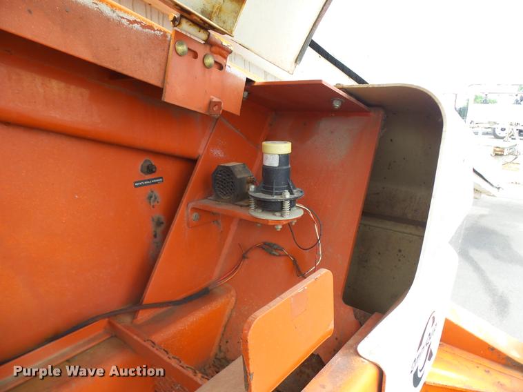 image for item K1888 2000 Snorkel TB60 boom lift