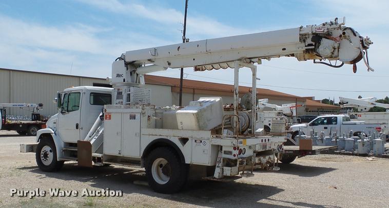 image for item K3272 2003 Freightliner FL80 digger derrick truck