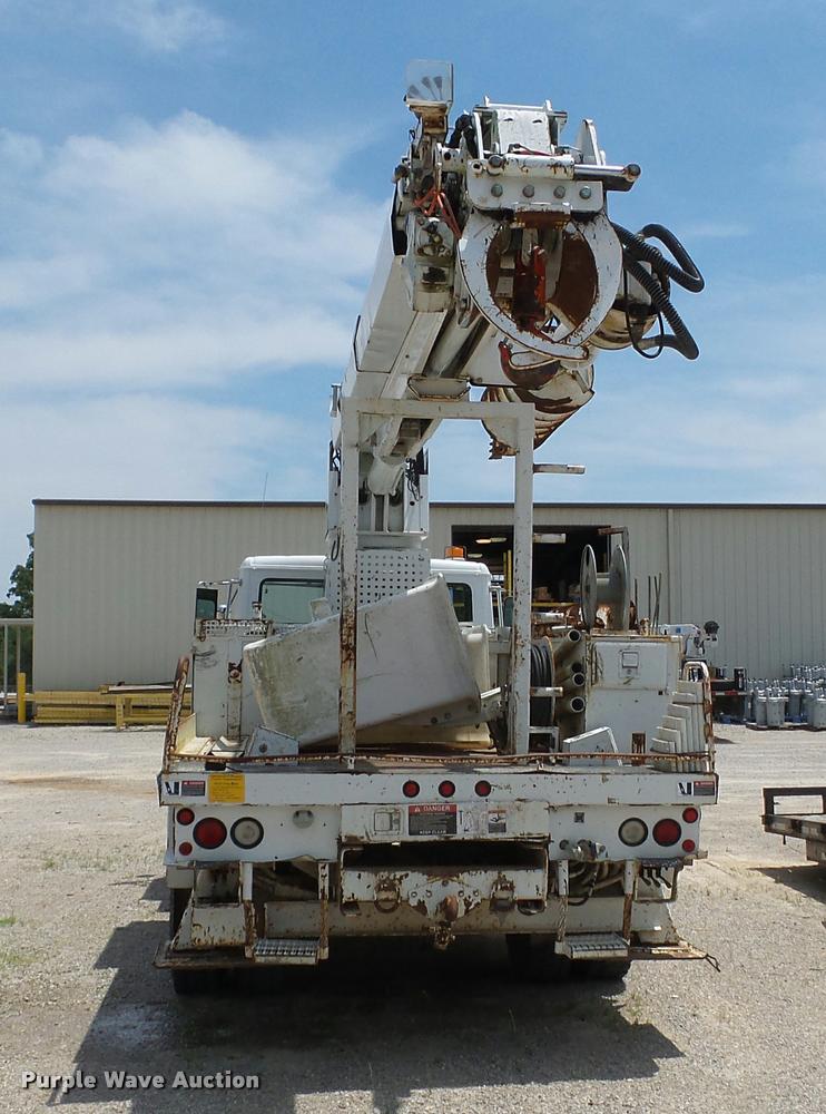 image for item K3272 2003 Freightliner FL80 digger derrick truck