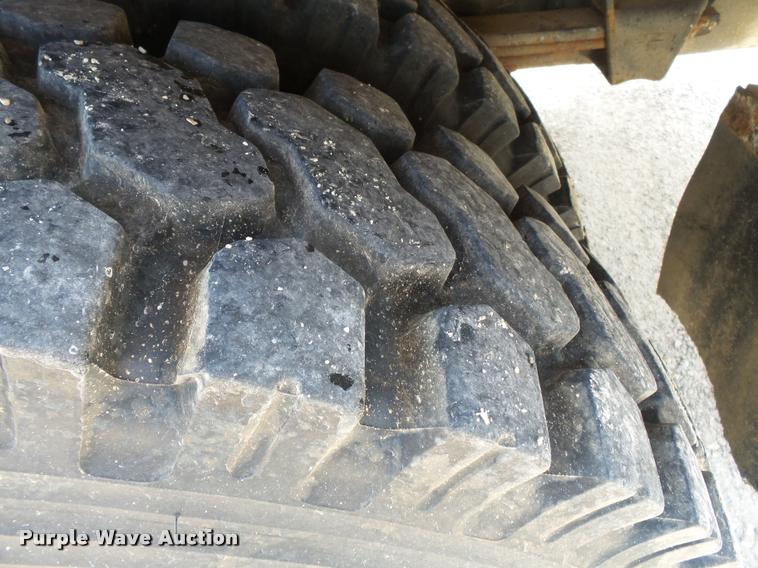 image for item K3272 2003 Freightliner FL80 digger derrick truck