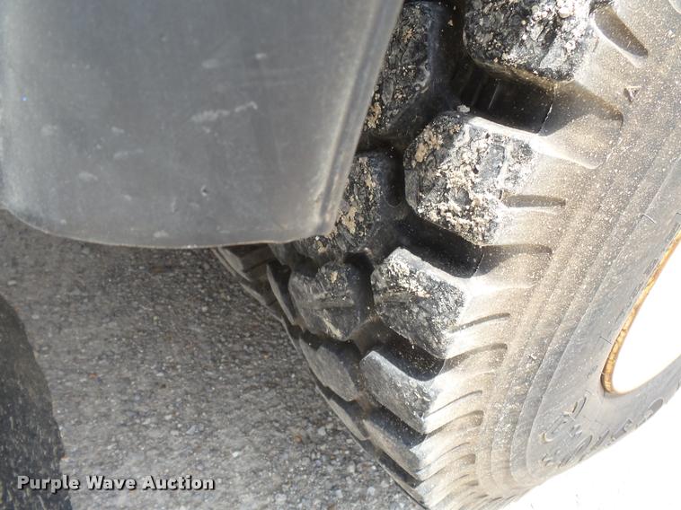 image for item K3272 2003 Freightliner FL80 digger derrick truck