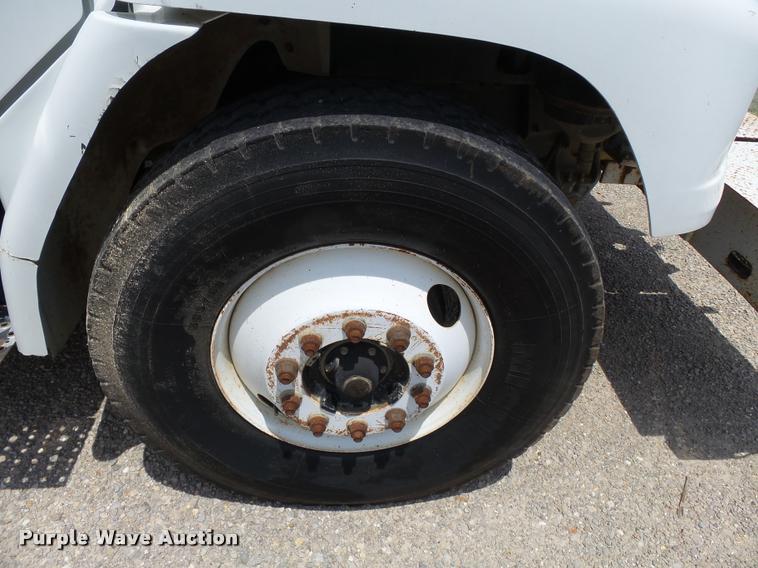 image for item K3272 2003 Freightliner FL80 digger derrick truck