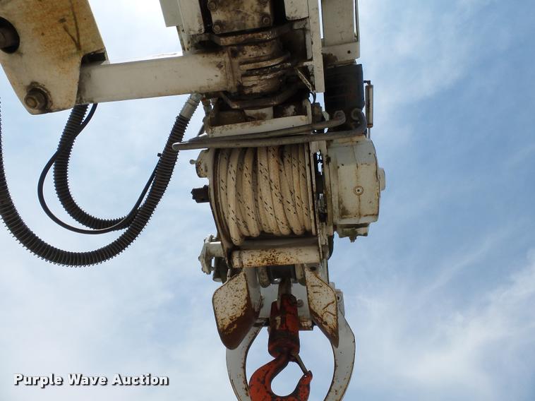 image for item K3272 2003 Freightliner FL80 digger derrick truck