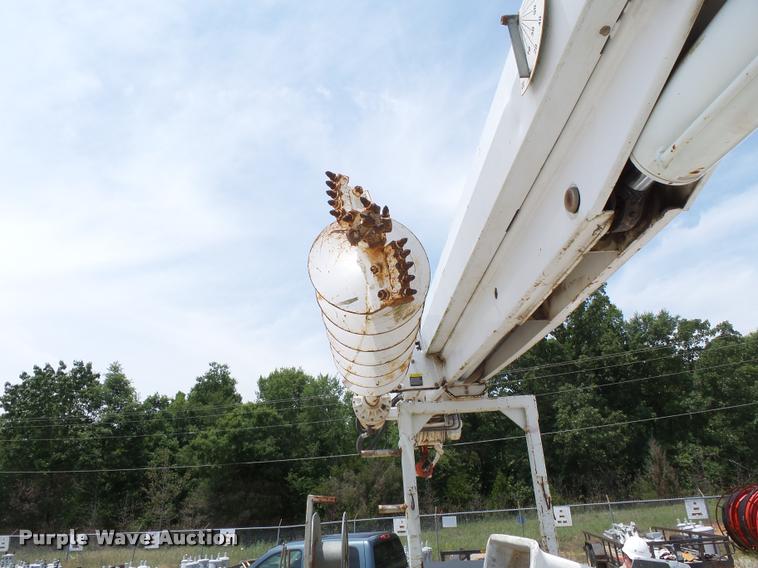 image for item K3272 2003 Freightliner FL80 digger derrick truck