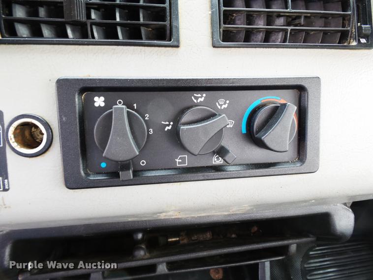 image for item K3272 2003 Freightliner FL80 digger derrick truck