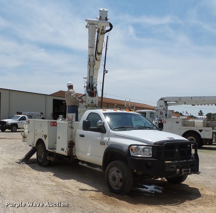 image for item K3273 2008 Dodge Ram 5500 bucket truck