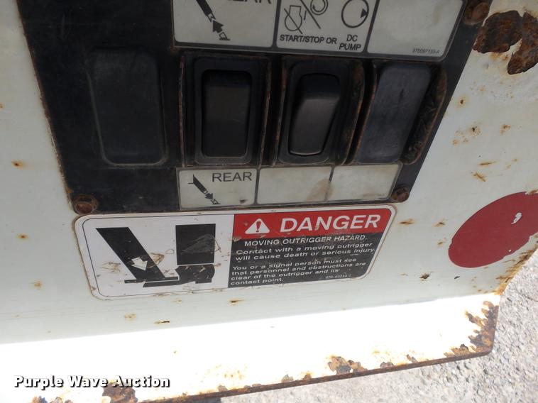 image for item K3273 2008 Dodge Ram 5500 bucket truck