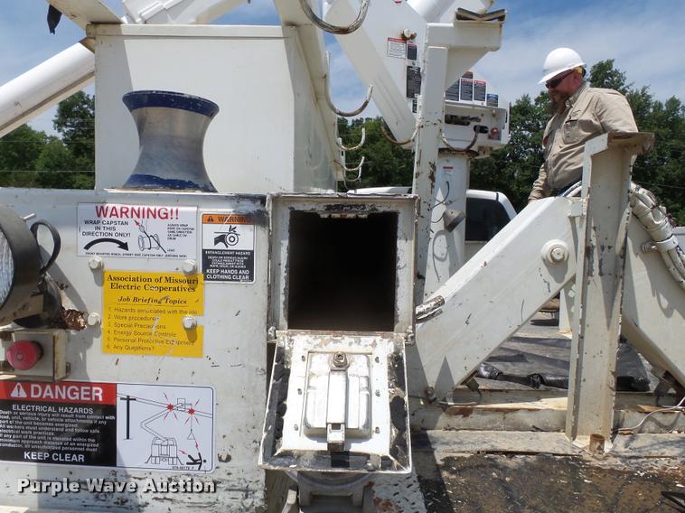 image for item K3273 2008 Dodge Ram 5500 bucket truck