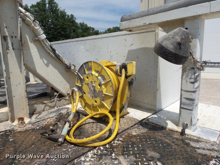 image for item K3273 2008 Dodge Ram 5500 bucket truck