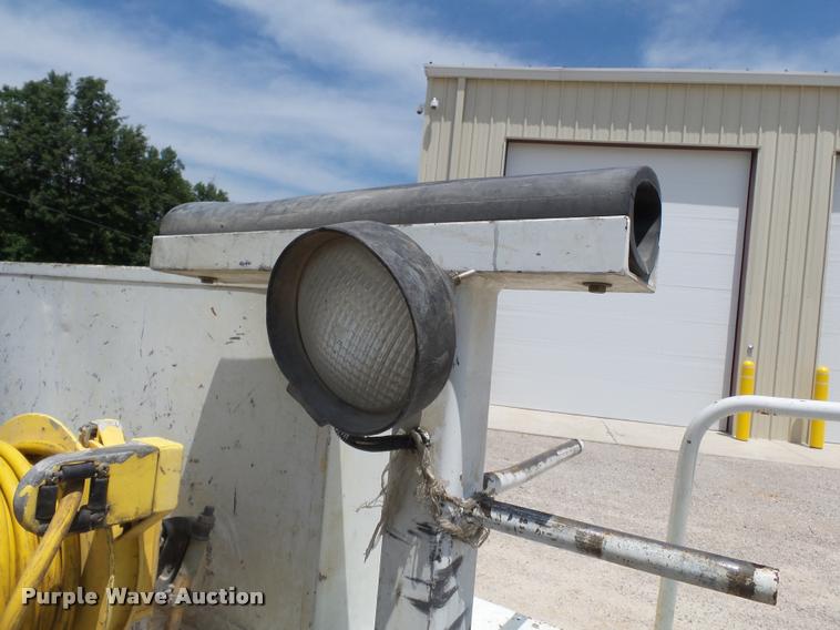 image for item K3273 2008 Dodge Ram 5500 bucket truck