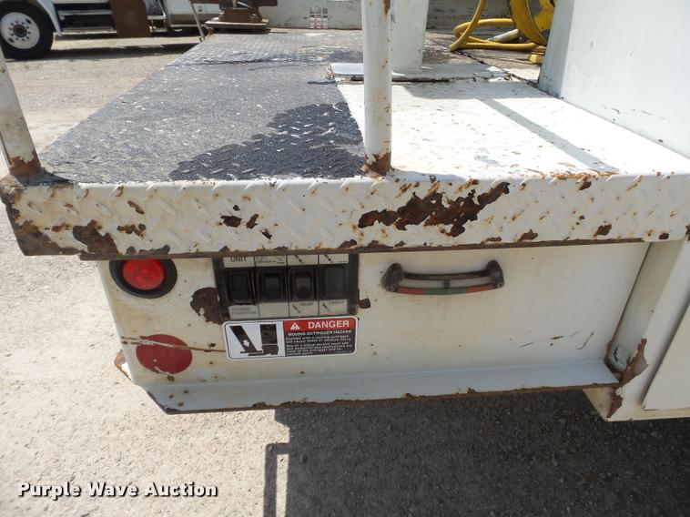 image for item K3273 2008 Dodge Ram 5500 bucket truck