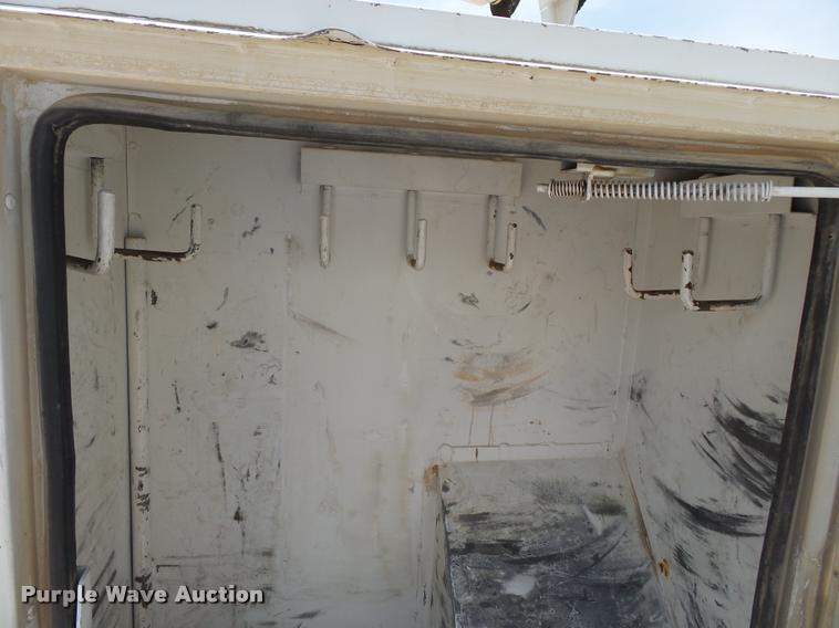 image for item K3273 2008 Dodge Ram 5500 bucket truck