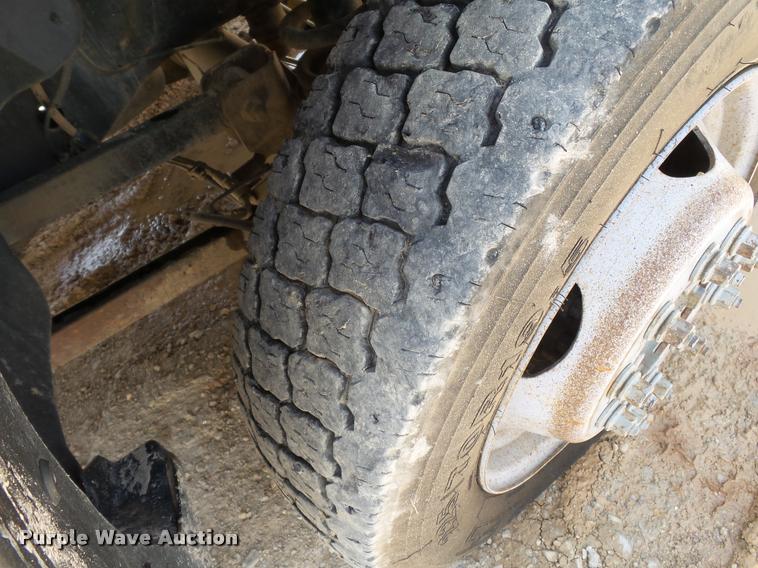 image for item K3273 2008 Dodge Ram 5500 bucket truck