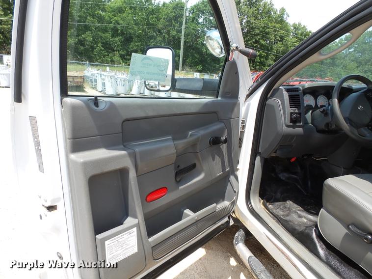 image for item K3273 2008 Dodge Ram 5500 bucket truck