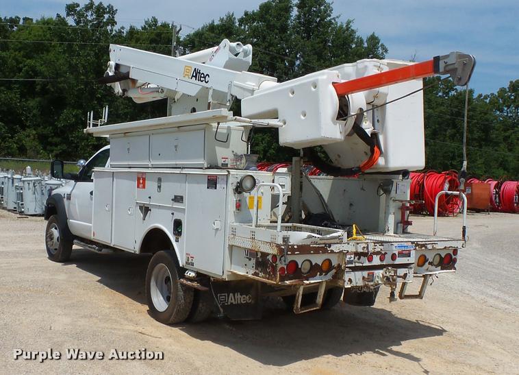 image for item K3274 2008 Dodge Ram 5500 bucket truck