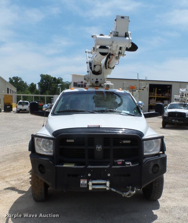 image for item K3274 2008 Dodge Ram 5500 bucket truck