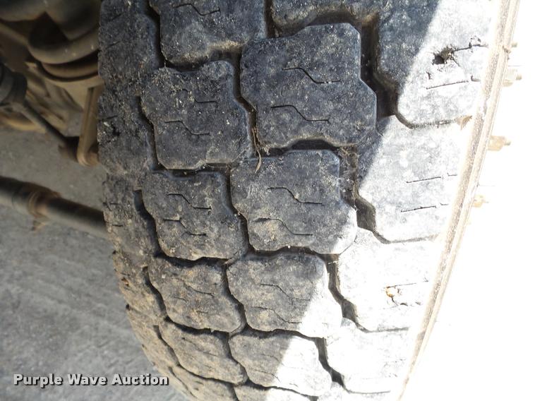 image for item K3274 2008 Dodge Ram 5500 bucket truck