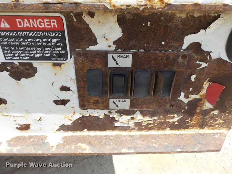 image for item K3274 2008 Dodge Ram 5500 bucket truck