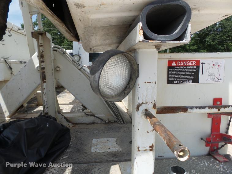 image for item K3274 2008 Dodge Ram 5500 bucket truck