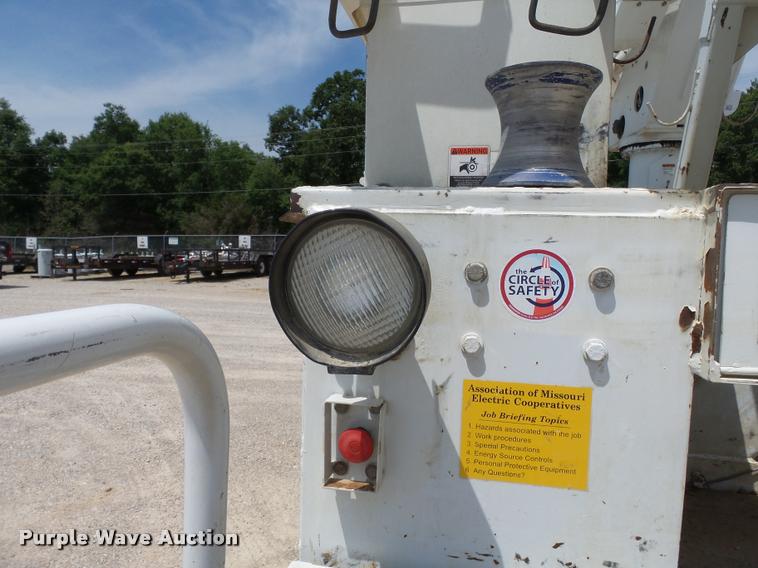 image for item K3274 2008 Dodge Ram 5500 bucket truck