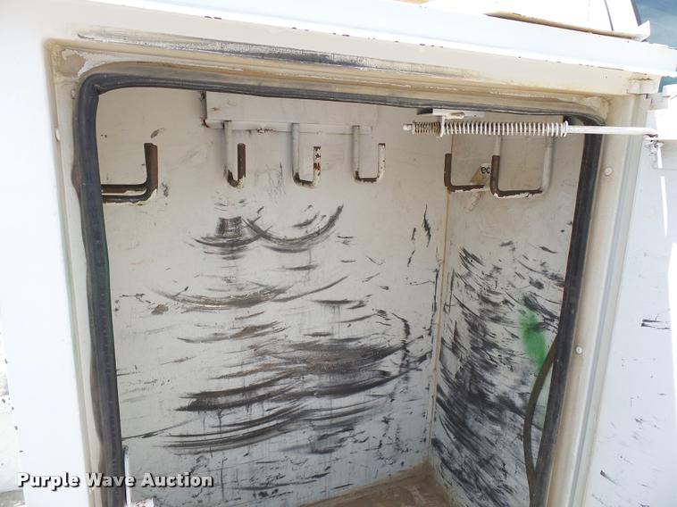 image for item K3274 2008 Dodge Ram 5500 bucket truck